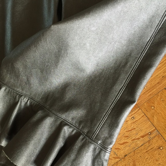 NLA DESIGNS METALLIC RUFFLED HEM PANTS - Picture 4 of 9
